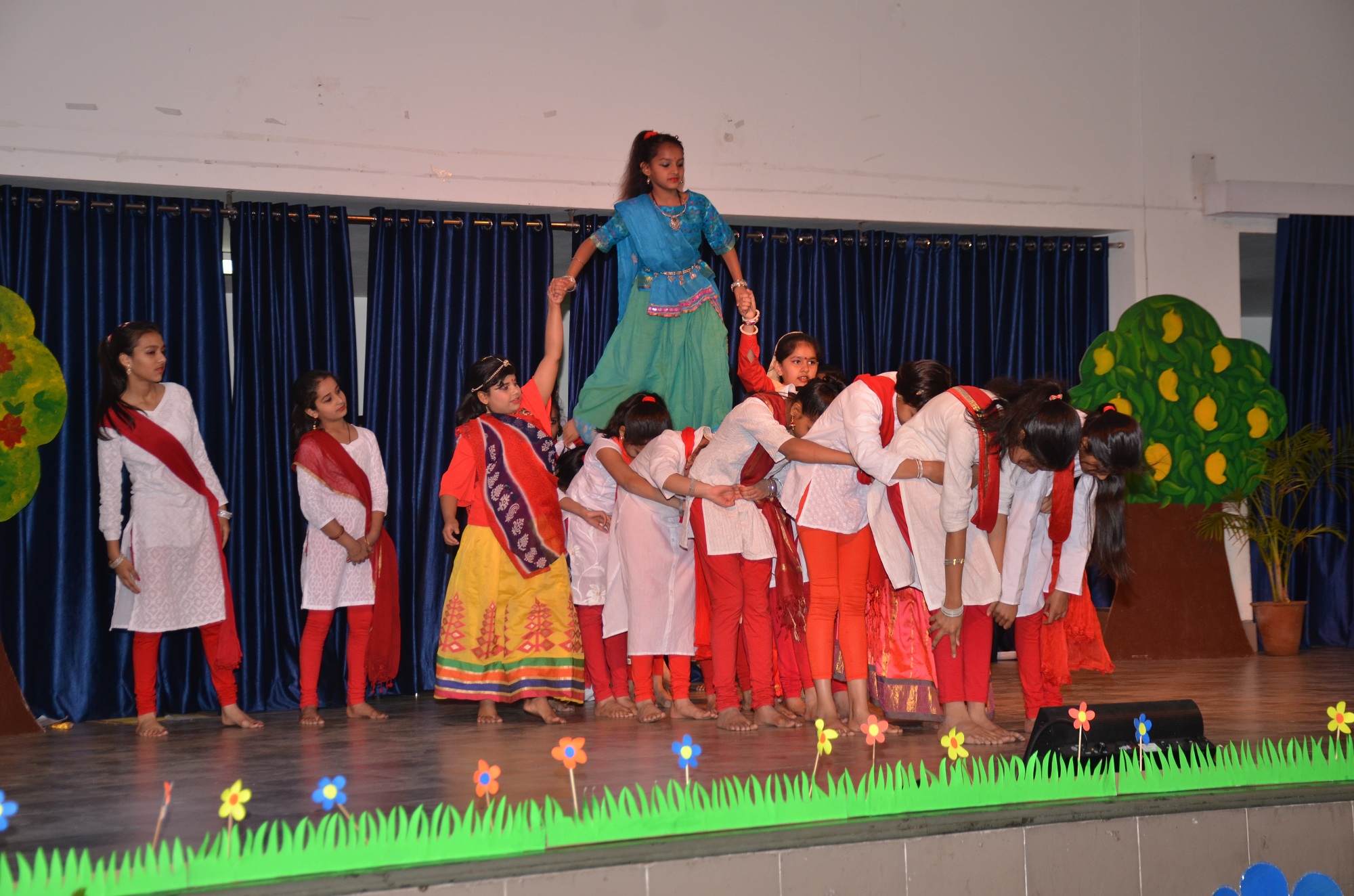 PYP Class V holds Exhibition on 'Sharing the Planet'